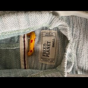 Free planet sweatshirt